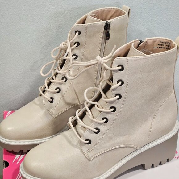 Hey Girl by Corky's Size 9 Ghosted Cream Women's New in Box Wedge Boots - Picture 4 of 14